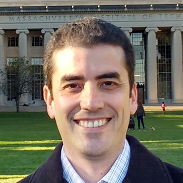 Alejandro Del Hoyo Menchaca