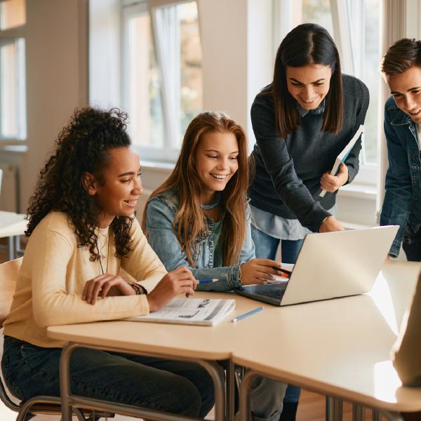 Maestría en Gestión de la Experiencia Digital del Cliente 